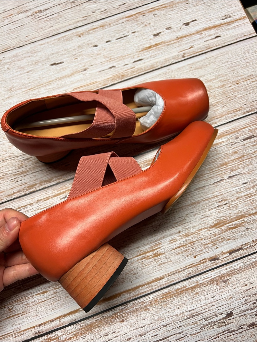 Women's Elastic Strap Leather Shoes - Picture 4 of 5